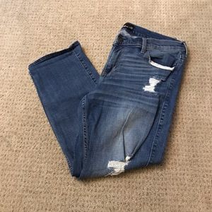 HOLLISTER Boyfriend Straight Jeans